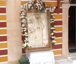 Icoana intre cele doua biserici mici Icoana intre cele doua biserici mici